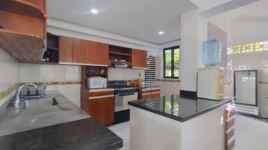 Casa de 8 alcobas en venta en Girardot, Girardot, 647 m² · foto 9 de 24