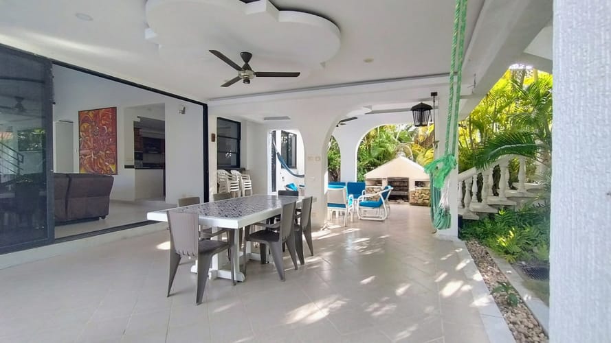 Casa de 8 alcobas en venta en Girardot, Girardot, 647 m² · foto 10 de 24