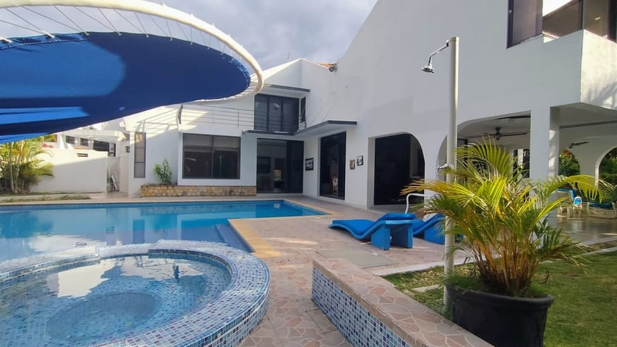 Casa de 8 alcobas en venta en Girardot, Girardot, 647 m² · foto 15 de 24