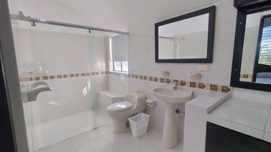 Casa de 8 alcobas en venta en Girardot, Girardot, 647 m² · foto 24 de 24