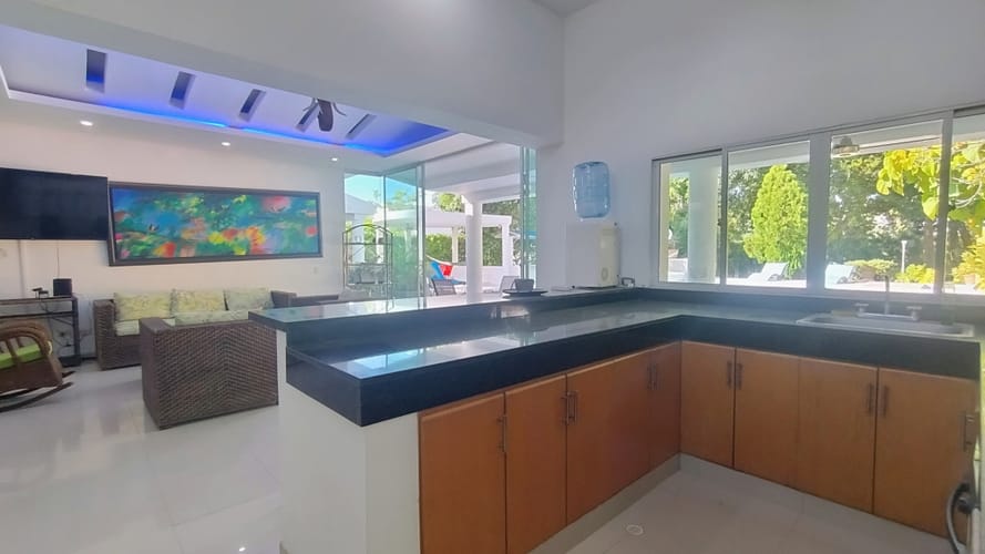 Casa de 5 alcobas en venta en Girardot, Girardot, 780 m² · foto 8 de 24