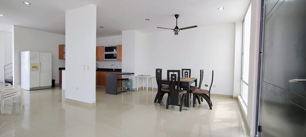 Casa de 4 alcobas en venta en Ricaurte, Ricaurte, 400 m² · foto 4 de 24