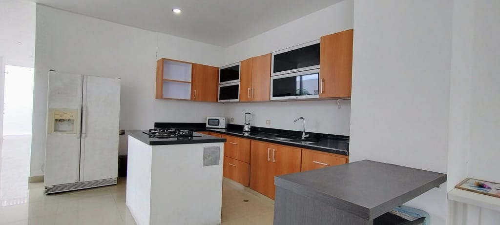 Casa de 4 alcobas en venta en Ricaurte, Ricaurte, 400 m² · foto 5 de 24