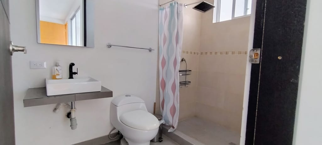 Casa de 4 alcobas en venta en Ricaurte, Ricaurte, 400 m² · foto 10 de 24