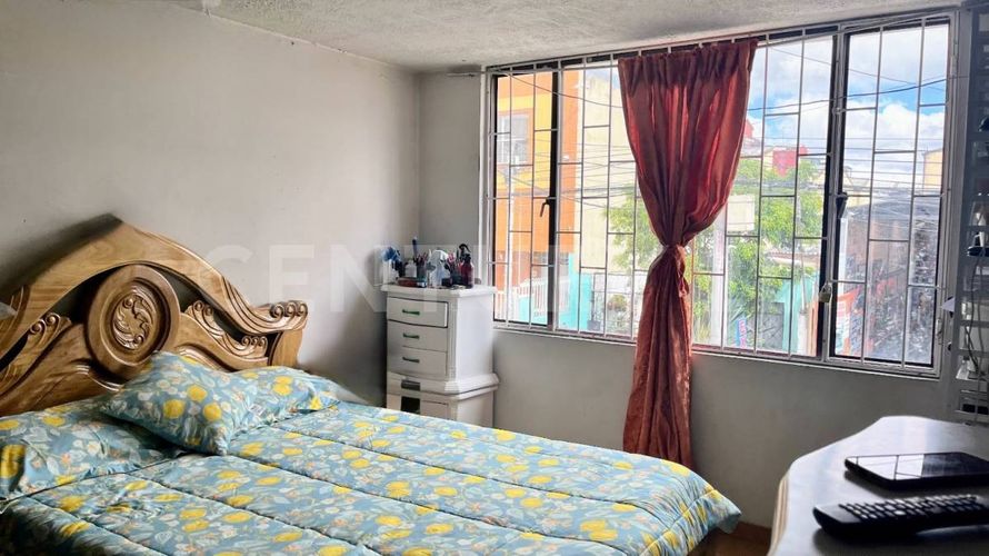Casa de 4 alcobas en venta en Las Orquideas, Bogotá, 290 m² · foto 3 de 8