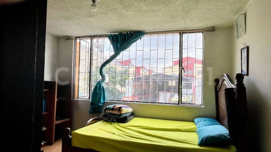 Casa de 4 alcobas en venta en Las Orquideas, Bogotá, 290 m² · foto 4 de 8