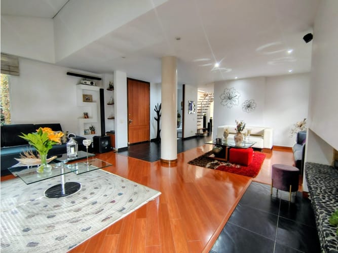 Casa de 3 alcobas en venta en Sector Los Caobos, Chía, 272 m² · foto 3 de 24