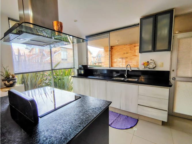 Casa de 3 alcobas en venta en Sector Los Caobos, Chía, 272 m² · foto 13 de 24