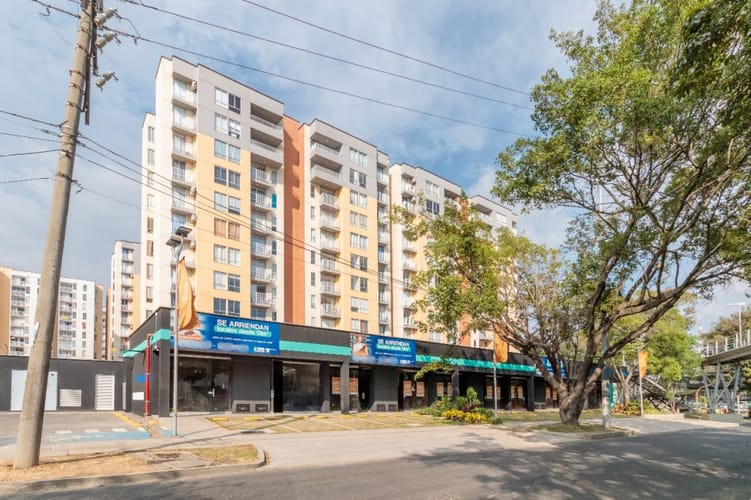 Local en arriendo en Brisas De Los Alamos, Cali, 41 m² · foto 2 de 20