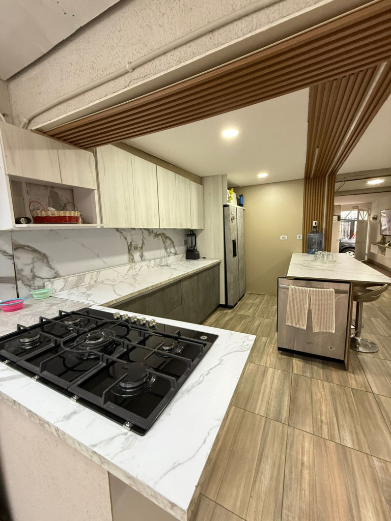 Casa en venta en San Luis, Bogotá · foto 5 de 19