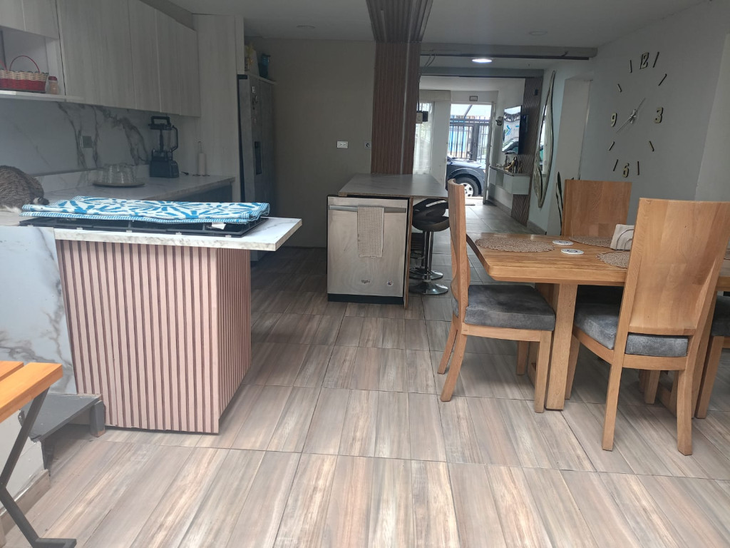 Casa en venta en San Luis, Bogotá · foto 8 de 19