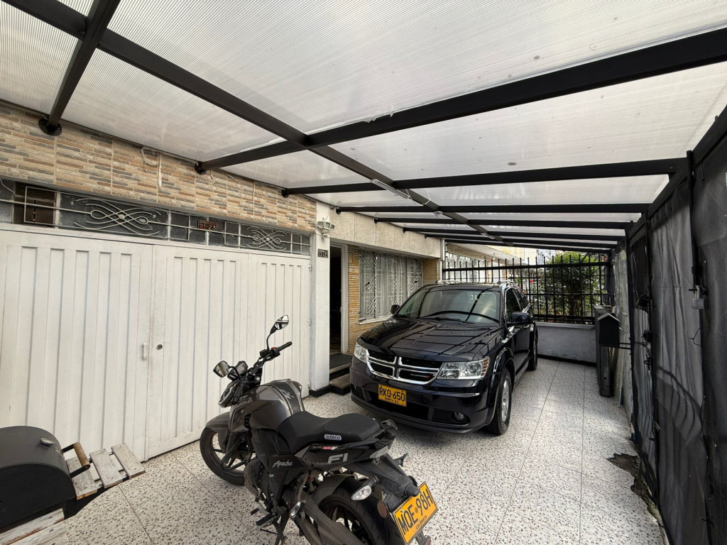 Casa en venta en San Luis, Bogotá · foto 16 de 19