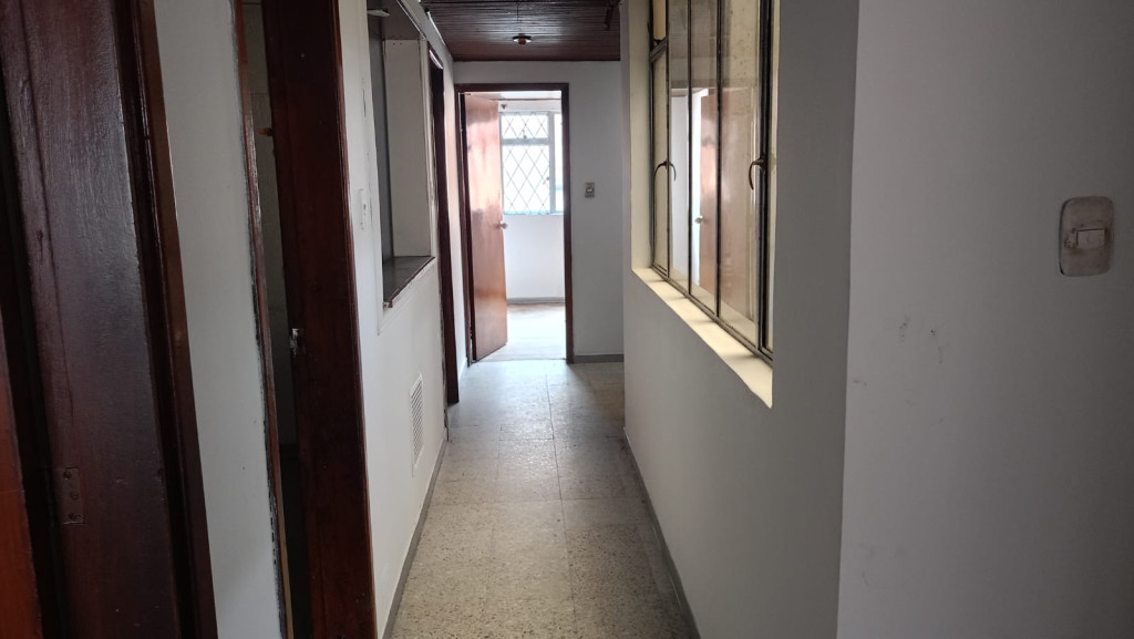 Casa en venta en San Jose Sur, Bogotá · foto 14 de 24