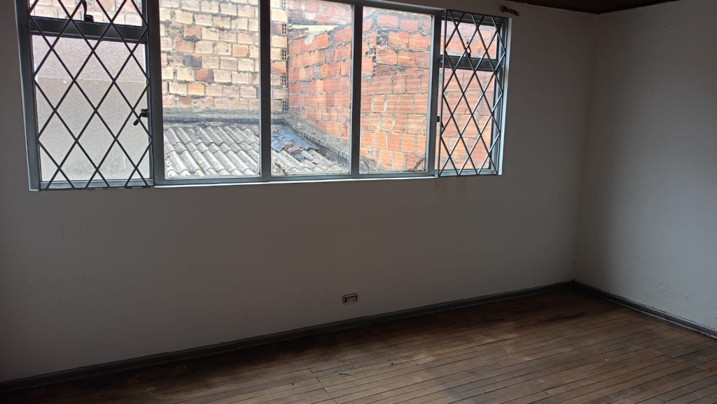 Casa en venta en San Jose Sur, Bogotá · foto 18 de 24