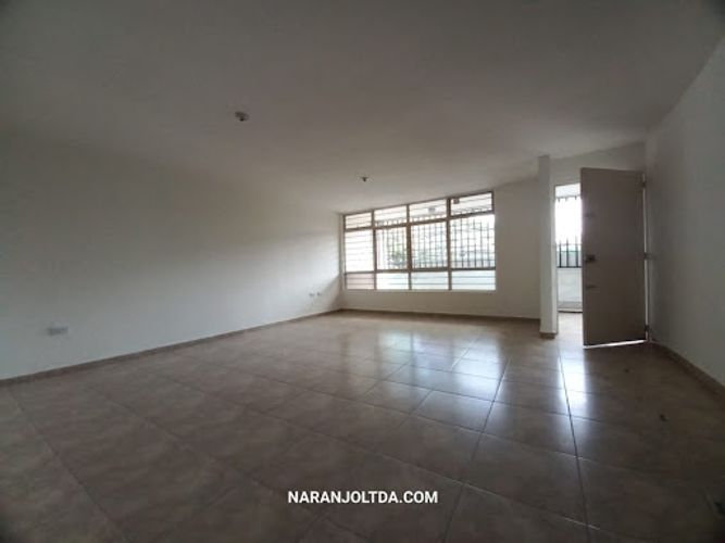 Oficina en arriendo en San Vicente, Cali, 160 m² · foto 3 de 24