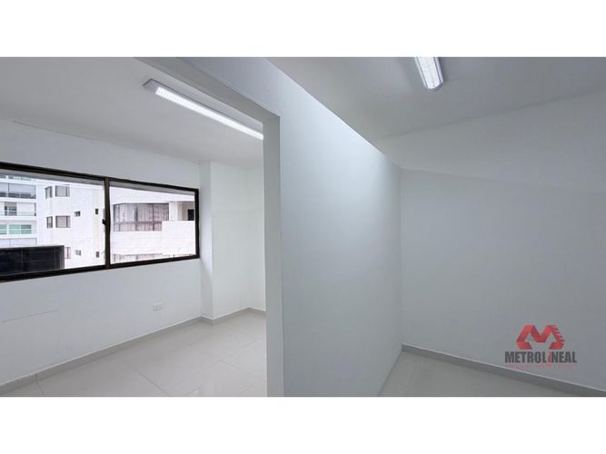 Consultorio en arriendo en Bocagrande, Cartagena, 18 m² · foto 3 de 7