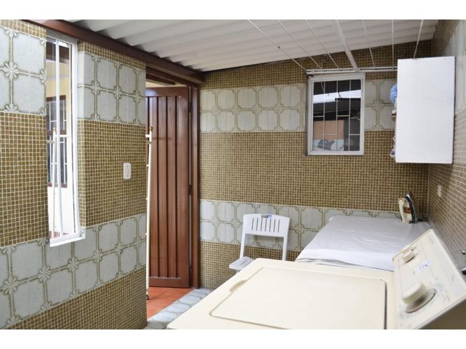 Casa de 4 alcobas en venta en Pontevedra, Bogotá, 287 m² · foto 22 de 23