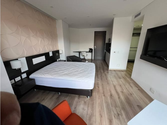 Apartaestudio en venta en San Patricio, Bogotá, 32 m² · foto 2 de 8