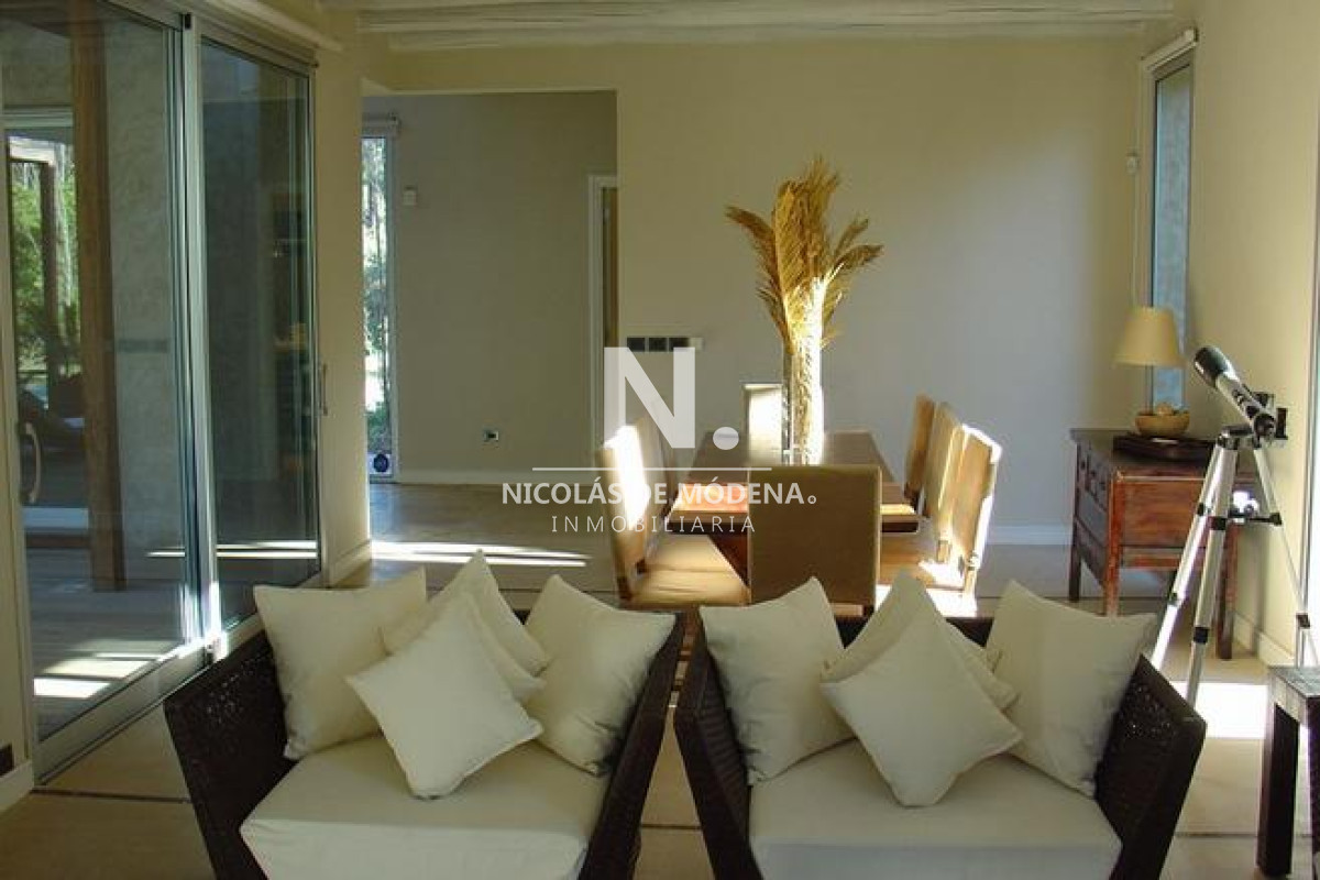 Casa en Alquiler · Foto 4