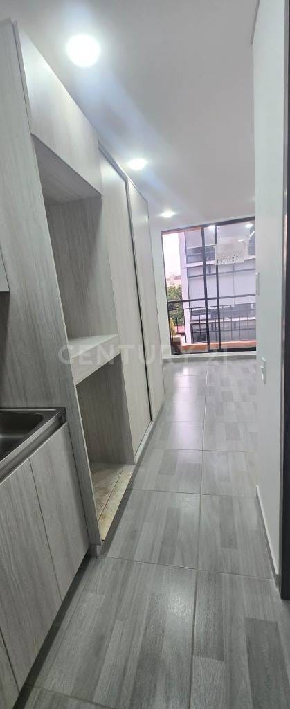 Apartaestudio en venta en La Castellana, Bogotá, 18 m² · foto 2 de 21