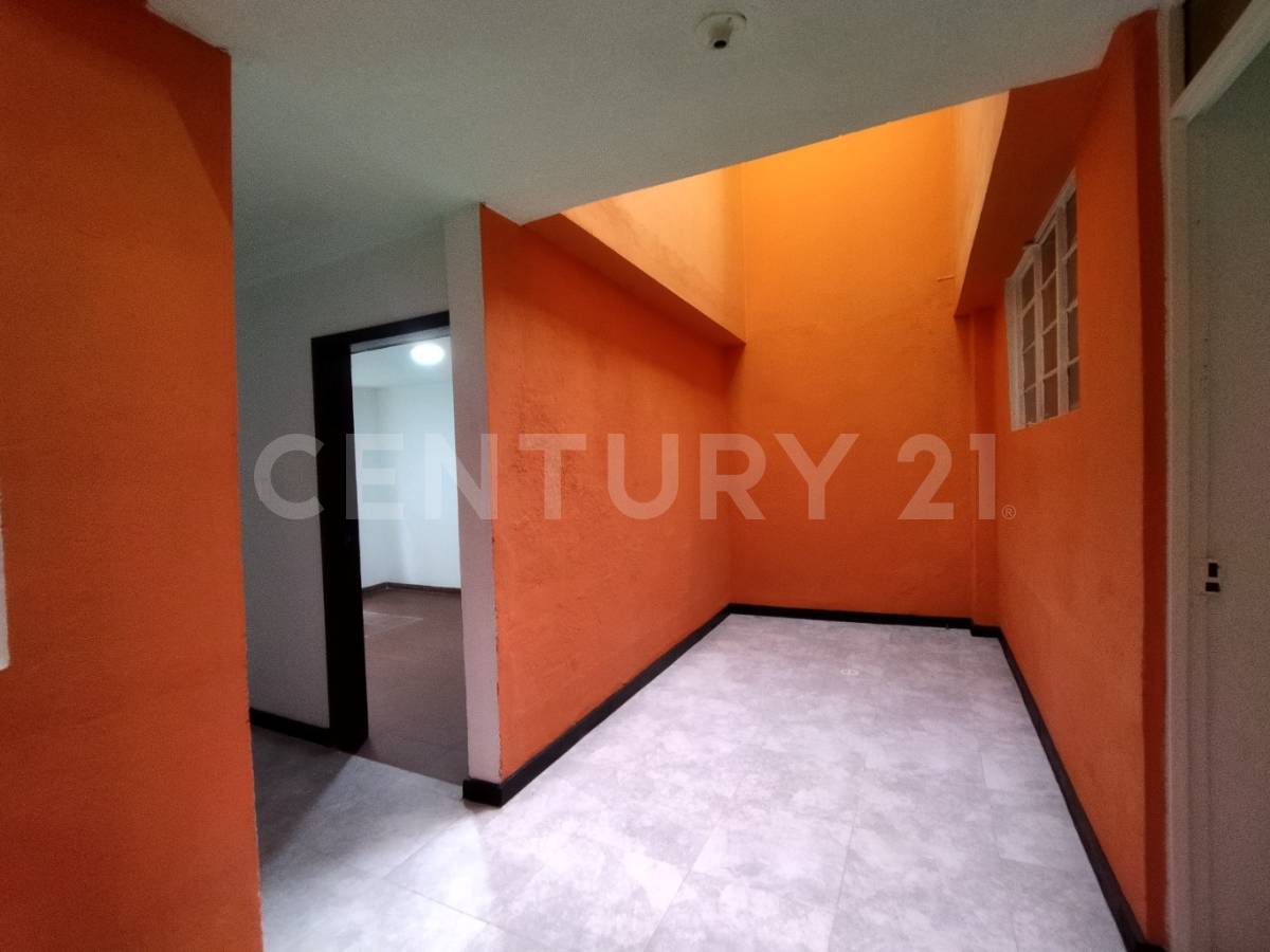 Casa en venta en Alamos, Bogotá · foto 5 de 23
