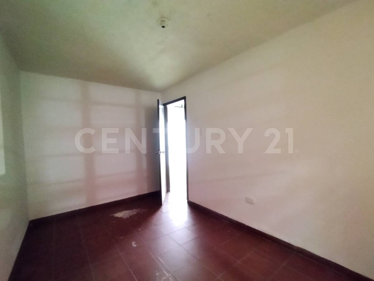 Casa en venta en Alamos, Bogotá · foto 9 de 23