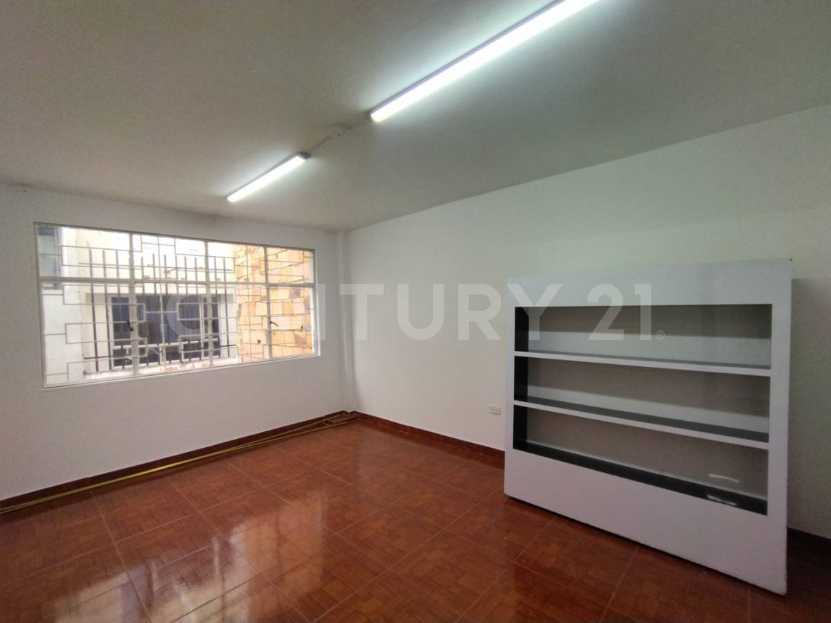 Casa en venta en Alamos, Bogotá · foto 18 de 23
