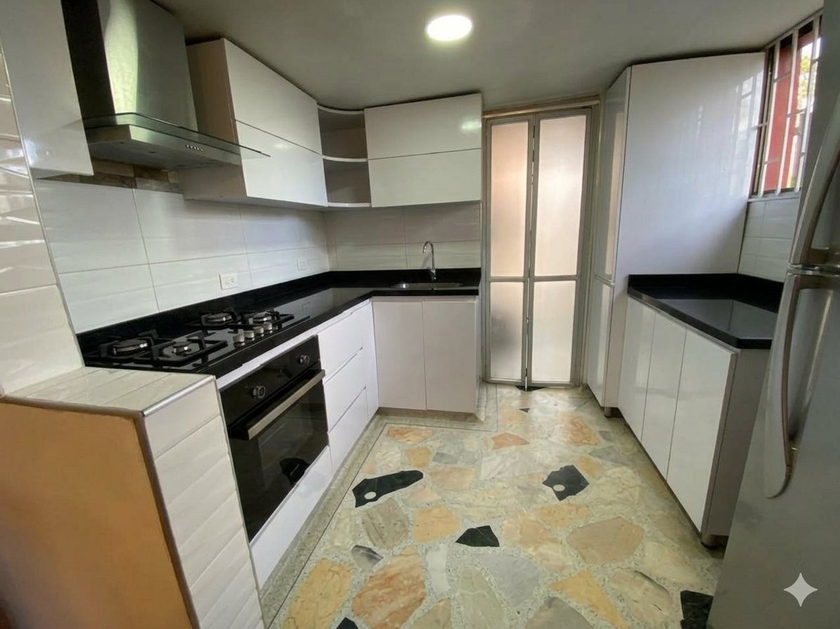 Casa en venta en Portales Del Norte, Bogotá · foto 9 de 24