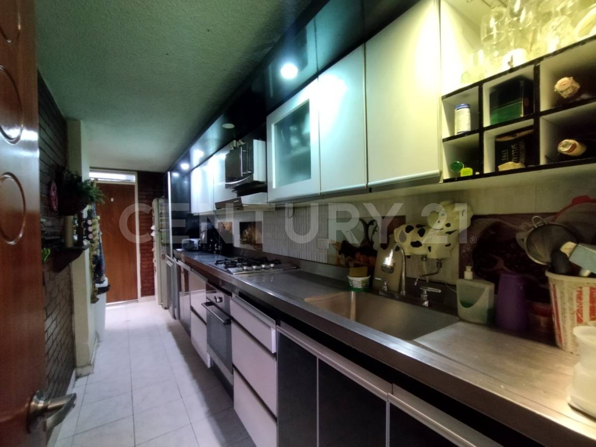 Apartamento en venta en Normandia, Bogotá · foto 12 de 19