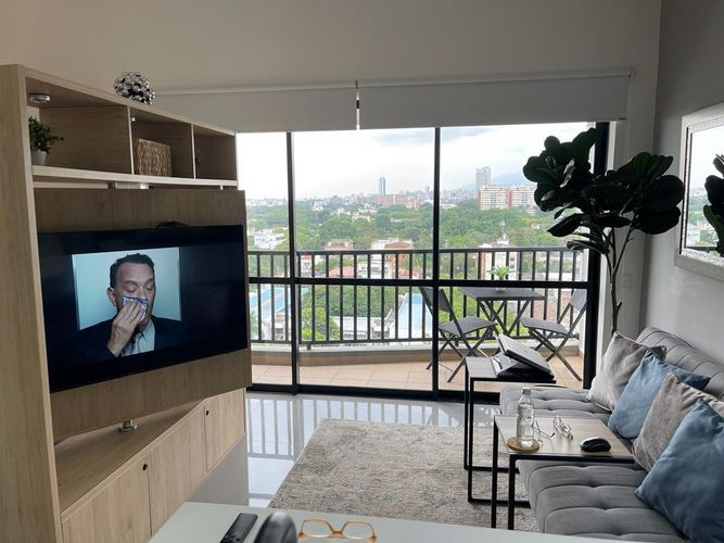 Apartamento de 1 alcoba en venta en La Flora, Cali, 33 m² · foto 8 de 24