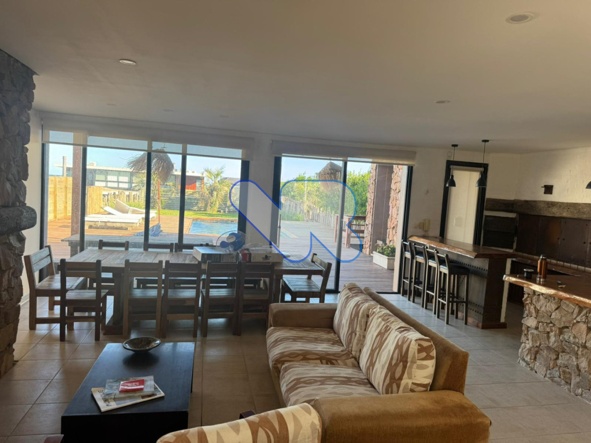 Casa en Alquiler · Foto 6