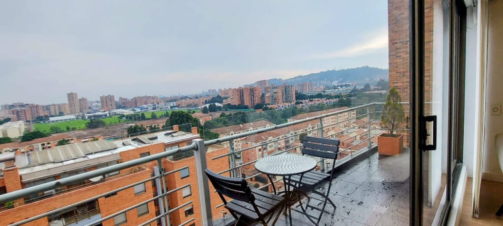 Apartamento de 5 alcobas en venta en Colina Campestre, Bogotá, 339 m² · foto 4 de 24
