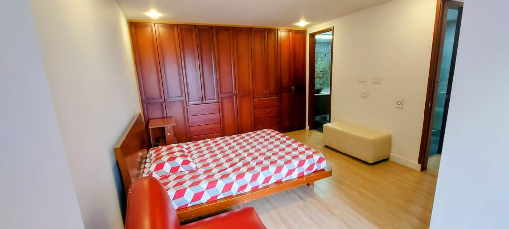 Apartamento de 5 alcobas en venta en Colina Campestre, Bogotá, 339 m² · foto 13 de 24