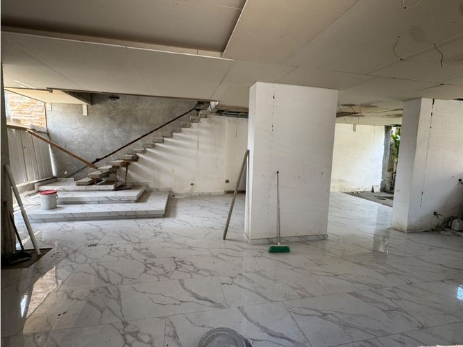 Casa de 4 alcobas en venta en Las Mercedes, Jamundí, 320 m² · foto 4 de 24