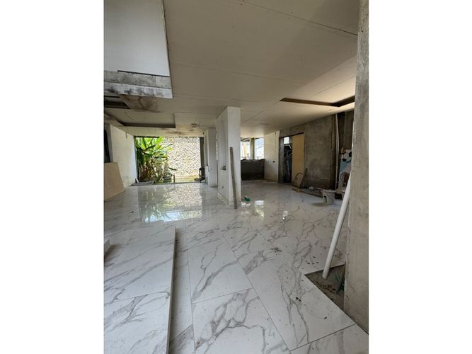 Casa de 4 alcobas en venta en Las Mercedes, Jamundí, 320 m² · foto 5 de 24