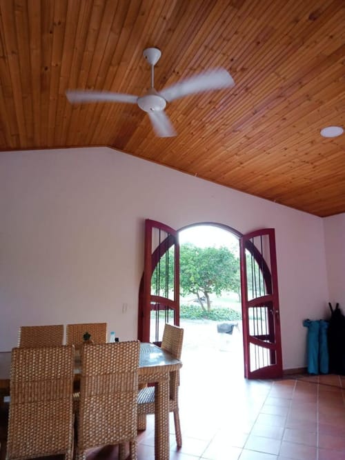 Casa de 3 alcobas en venta en Ricaurte, 350 m² · foto 3 de 15