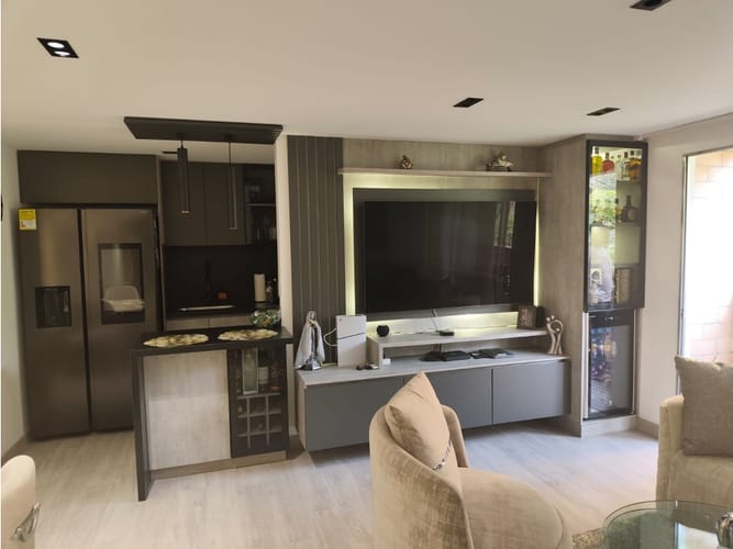 Apartamento de 3 alcobas en venta en Calasanz, Medellín, 86 m² · foto 2 de 24