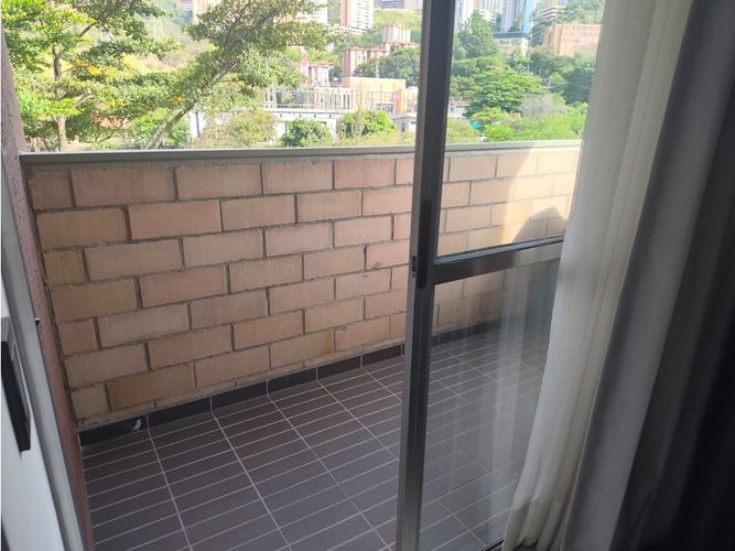 Apartamento de 3 alcobas en venta en Calasanz, Medellín, 86 m² · foto 10 de 24