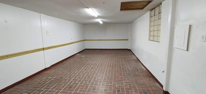 Casa en venta en Engativá, Bogotá · foto 2 de 24