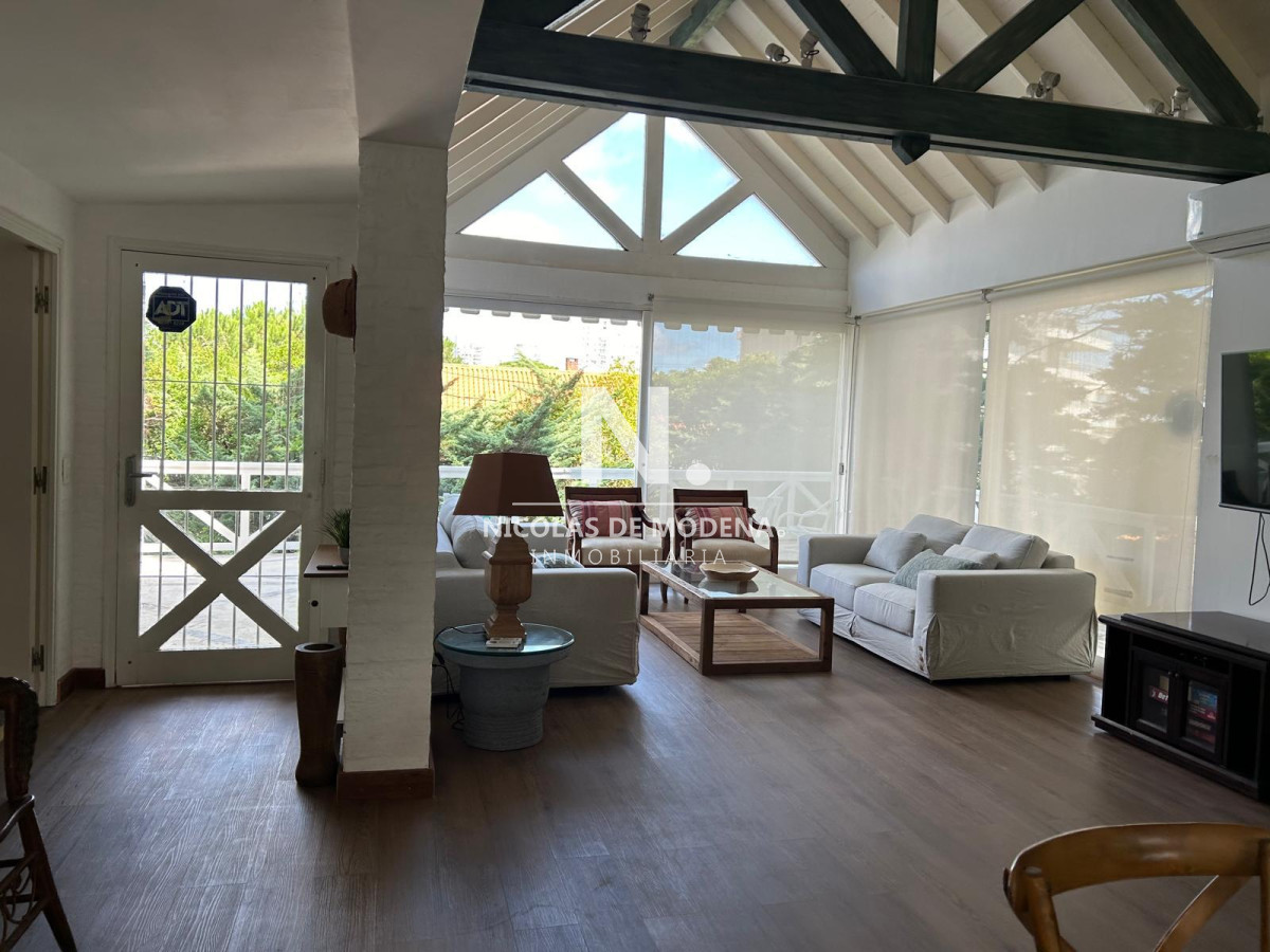 Casa en Alquiler · Foto 4