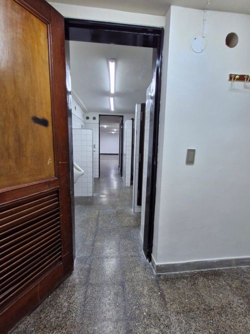 Bodega en venta en Perpetuo Socorro, Medellín, 742 m² · foto 9 de 17