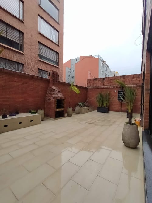 Apartamento de 3 alcobas en venta en Santa Barbara, Bogotá, 135 m² · foto 3 de 24