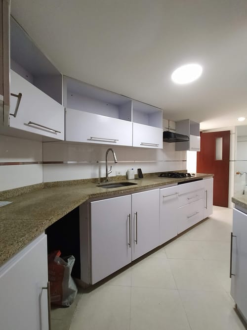 Apartamento de 3 alcobas en venta en Santa Barbara, Bogotá, 135 m² · foto 8 de 24