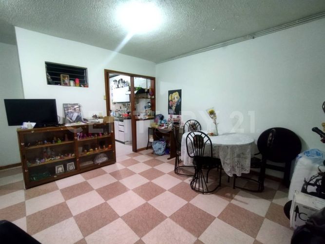 Casa de 6 alcobas en venta en Nuevo Kennedy, Bogotá, 358 m² · foto 6 de 24