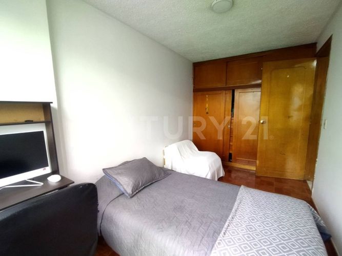 Casa de 6 alcobas en venta en Nuevo Kennedy, Bogotá, 358 m² · foto 11 de 24