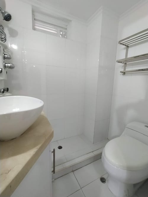 Apartamento de 3 alcobas en venta en Santa Barbara, Bogotá, 135 m² · foto 12 de 24