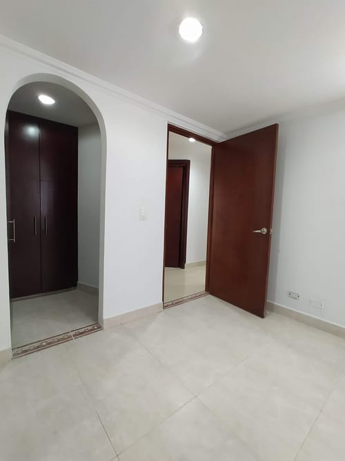 Apartamento de 3 alcobas en venta en Santa Barbara, Bogotá, 135 m² · foto 13 de 24