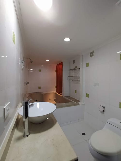Apartamento de 3 alcobas en venta en Santa Barbara, Bogotá, 135 m² · foto 18 de 24
