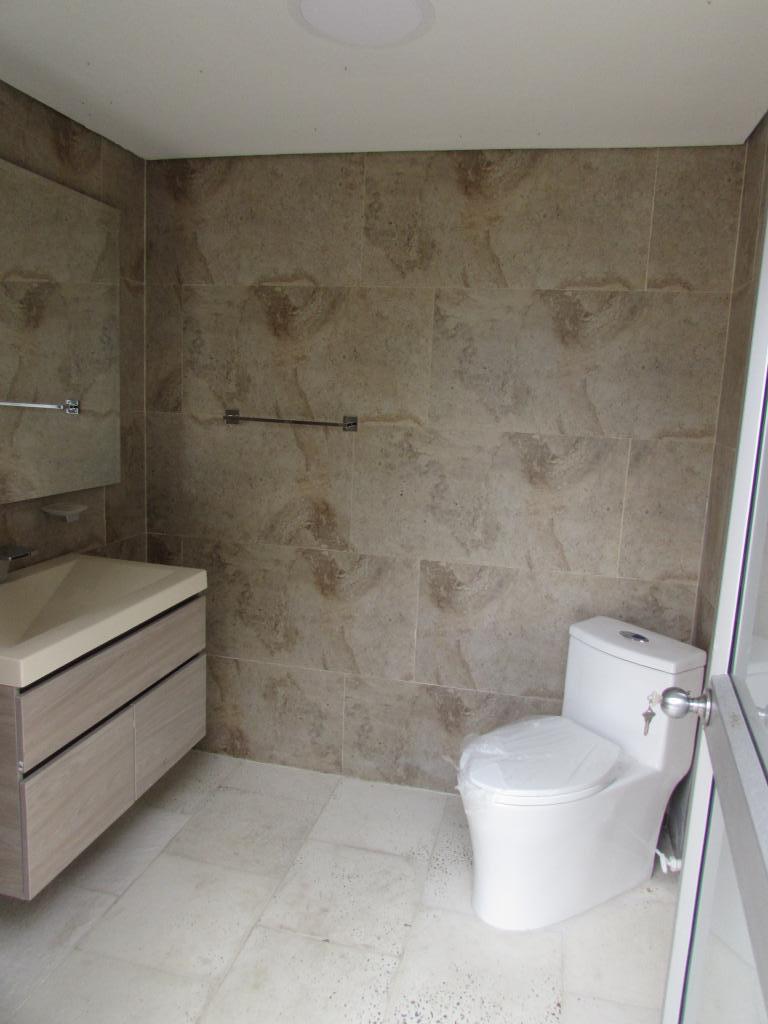 Casa en venta en San Jose De Bavaria, Bogotá · foto 14 de 24