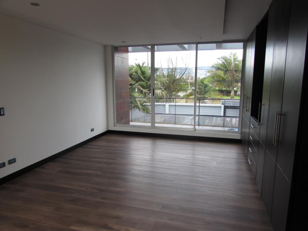 Casa en venta en San Jose De Bavaria, Bogotá · foto 19 de 24